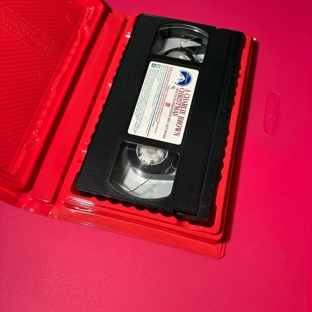 A Charlie Brown Christmas VHS Classic Peanuts